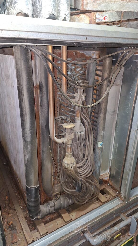 modernizacja systemów hvac na statku - relokacja parowników w chłodni