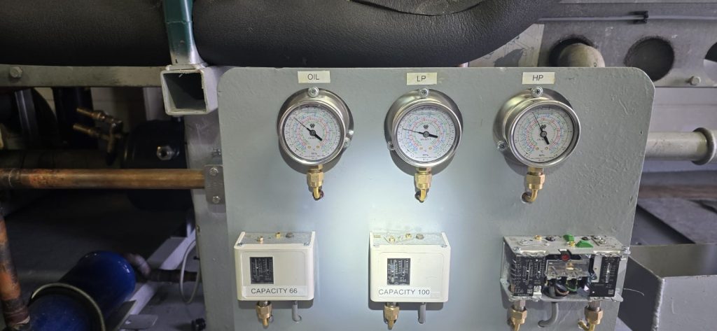 przebudowa układu klimatyzacji na statku - nowa automatyka Danfoss